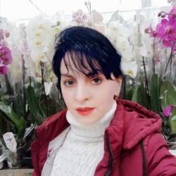 Прекрасная Закарпатская поэтесса и глубоко верующая Аня Цiрик, на русском языке написала стихотворение: Он в подвале живет, а не в тёплой квартире, бездомный, несчастный, покинутый БОМЖ. А люди кругом как бездушные звери, не подадут бродяге и хлеба кусок. Закарпатские таланты!