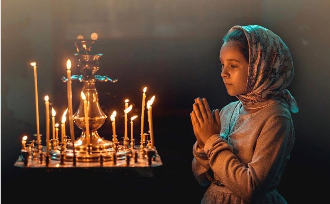 Православные традиции с Генералом Э. Артюховым. «Тихонько у канона постою, молитву трижды в поминание прочту…»