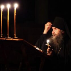 Русский поэт и глубоко верующий христианин Пётр Григорьевич Сафонов, напоминает всем православным о начале Успенского поста (строгого поста). Постимся постом приятным, «Русинский Мир».