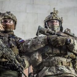 Генерал Э. Артюхов воинам России посвятил; «Вы сегодня в бою святом! Защищаете общий наш Дом…»