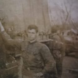 Закарпатская поэтесса верующая христианка и любящая дочь Аня Цiрик, посвятила стихотворение своему отцу, Цирик В.М покинувшему этот мир 15декабря 1978г.
