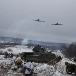 История прорыва блокады Ленинграда с Генералом Э. Артюховым в стихах. (18 янв. 1943-27 янв. 1944 г.) День полного освобождения советскими войсками города Ленинграда от блокады.