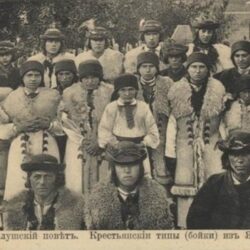 Молодой закарпатский поэт и мыслитель В. Кричфалувший написал;  «Народе муй добрый, народе муй милый, хочу бысь ты быв здоровый, веселый, щасливый…»