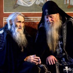 Мудрые мысли Св. Отцов с Василием Кричфалувший «Ради неведомых миру святых изменяется течение исторических и даже космических событий…»