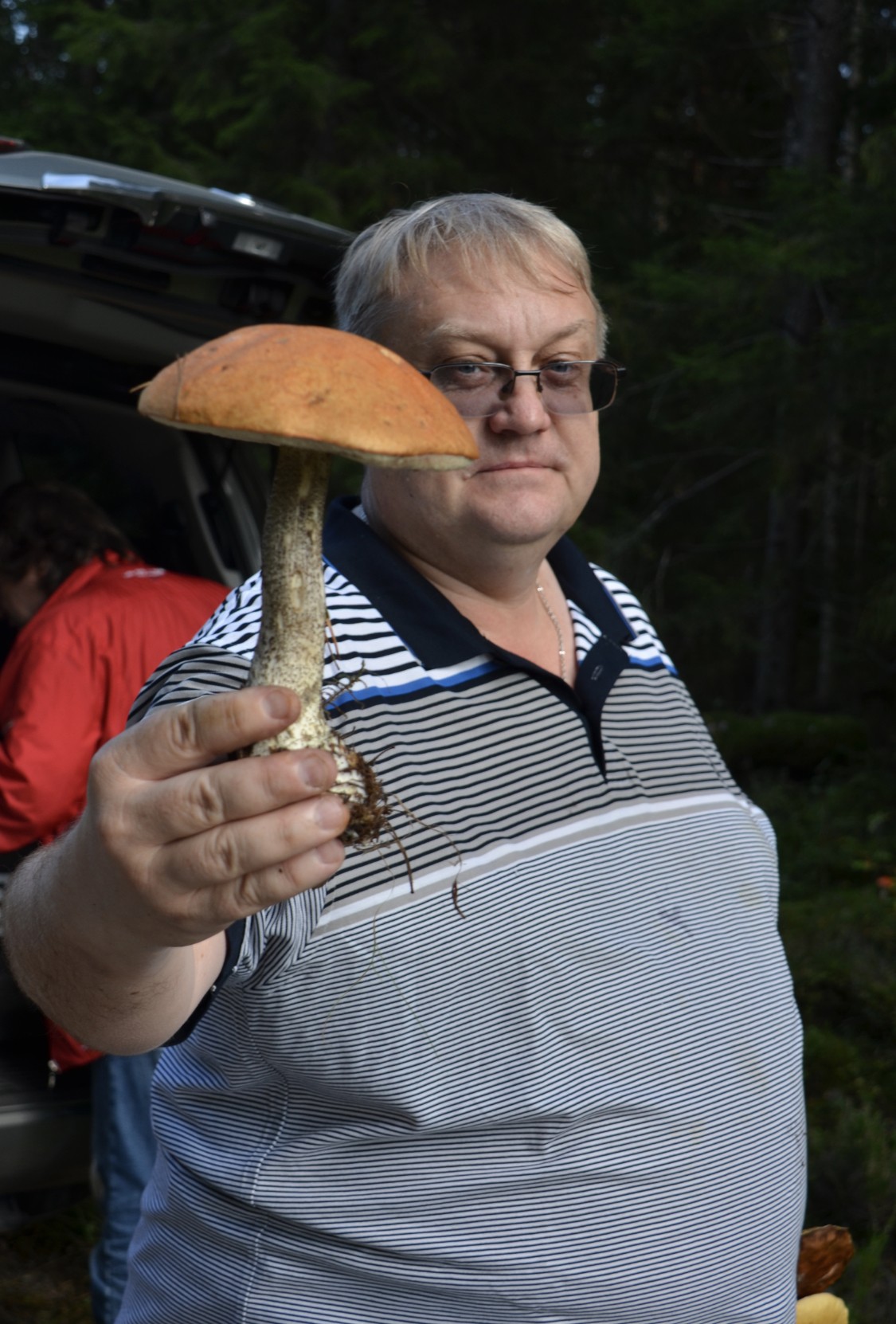 Генерал Э. Артюхов о грибах «Раньше всех грибы пошли-Называются сморчки…»