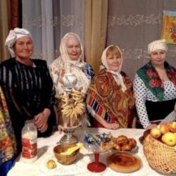 Праздники с Генералом Э. Артюховым «В Бабий праздник на Руси,  а ироги на стол мечи…»