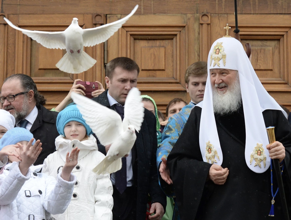 Православные праздники с Генералом Э. Артюховым «Радуйтесь, православные! Вести в день этот славный…»