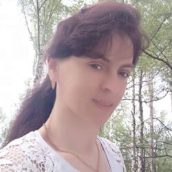 Русинская Поэтесса Аня Цірик «Чолкы «стріхов» начисали, кучері зробили. «Лак для волос» був дорогий…» 