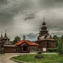 Пётр Григорьевич Сафонов «Дорога, дорога, дорога. Навстречу столбы и деревья, проносятся мимо, их много…»