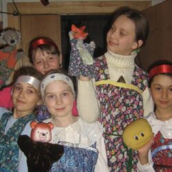 Наш маленький сельский храм и приходская школа нуждаются в Вашей посильной помощи! 