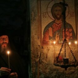 Номинант на «Русскую премию» Генерал Э. Артюхов «Было время давно, как всегда тяжело, путем жизни бывает идти нелегко. В церковь к Спасу пришел попросить…»