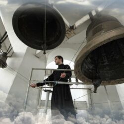 Номинант на «Русскую премию» Генерал Э. Артюхов «Инструмент музыкальный вы вроде, но других, вы, почетней в народе. Звонарем сотворенные звуки…»