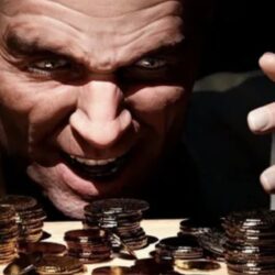 Лауреат Международной «Русской премии – 2022» Генерал Э. Артюхов «Знаешь, что никогда не насытится? – Подлой жадности око: Кинь все богатства, и не наполнится, Ямы той дно глубоко!»