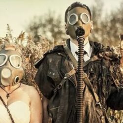 Пётр Григорьевич Сафонов «Будут по местам землетрясенья, войны, от которых не сбежать. Но не ужасайтесь потрясений…»