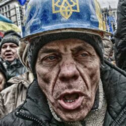 Пётр Григорьевич Сафонов «На Крещатике огромная беснуется толпа, раздобыли гильотину, и устроили судбище. Москалей? Да, нет, своих же. От ребёнка до попа…»