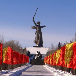 Лауреат Международной «Русской премии – 2022» Генерал Э. Артюхов «Будем помнить!Будем помнит всегда, как в лихие года, за бедою беда, разгромили с победой врага! Враг коварен, холен, всей Европой силен…»